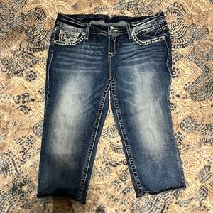 VIGOSS Capri jeans.